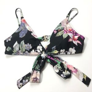 NWT Becca Bikini Top Size Large